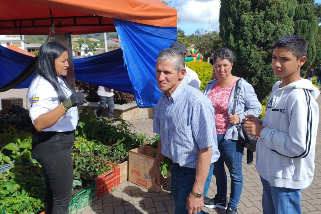 Feria del árbol Asómbrate 1